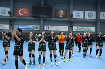 Bursa BBSK Avrupa’da Çeyrek Finale Yükseldi! (Hentbol)